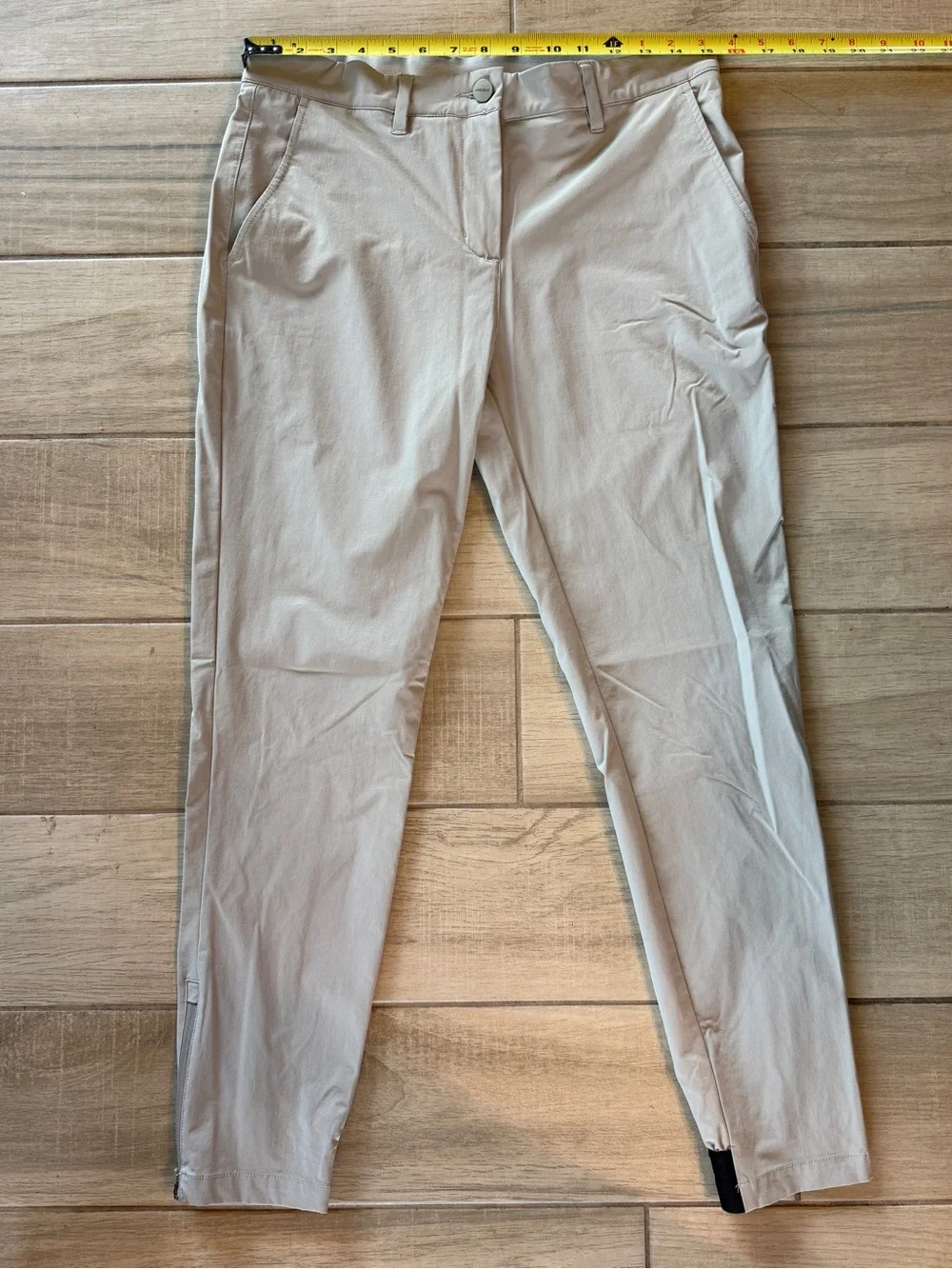 Macade Women's Light Gray Ankle Golf Pants - Performance Stretch Size 40 (US 8)